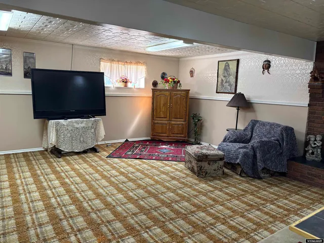 $280,000 | 715 Emerald Street, Kemmerer, WY 83101