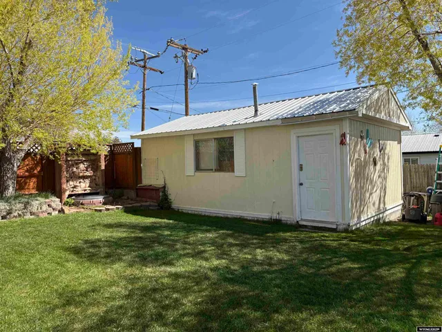 $280,000 | 715 Emerald Street, Kemmerer, WY 83101