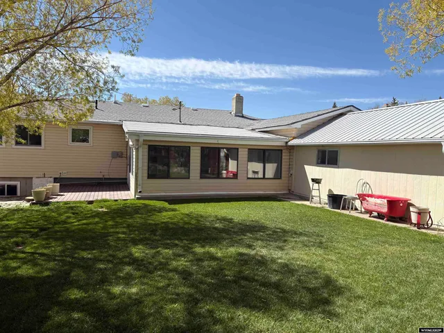 $280,000 | 715 Emerald Street, Kemmerer, WY 83101