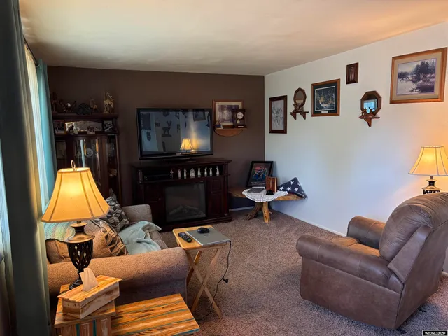 $280,000 | 715 Emerald Street, Kemmerer, WY 83101