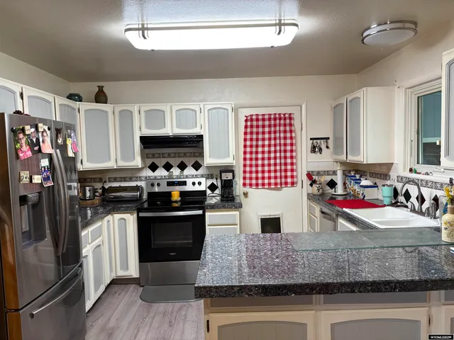 $280,000 | 715 Emerald Street, Kemmerer, WY 83101