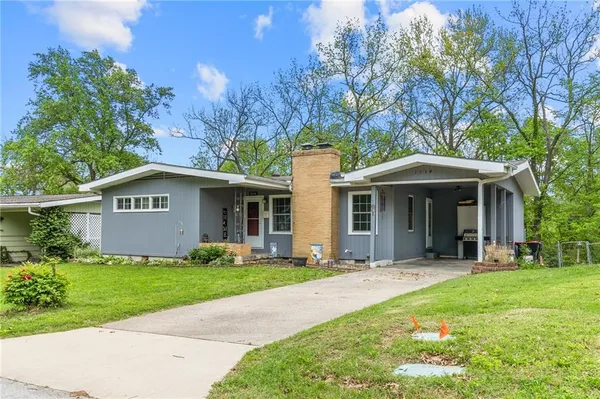 $235,000 | 1014 Anderson Street, Warrensburg, MO 64093