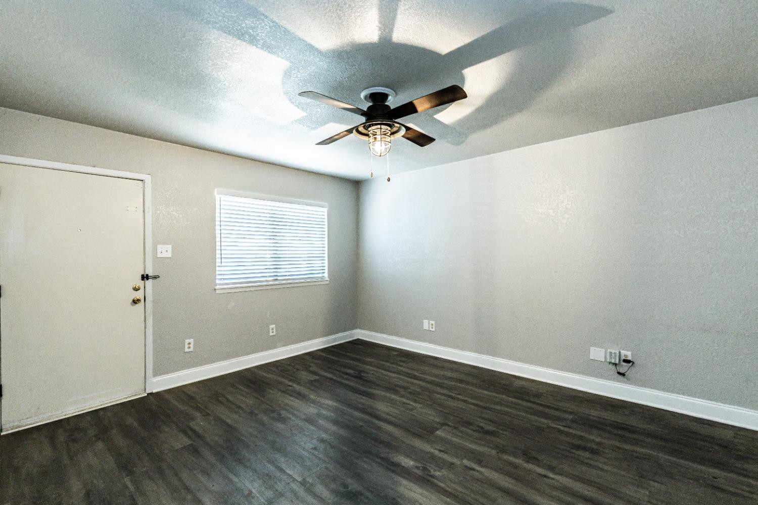 4702 37th Street Lubbock, TX 79414 - Photo 6 of 26 Photo 2