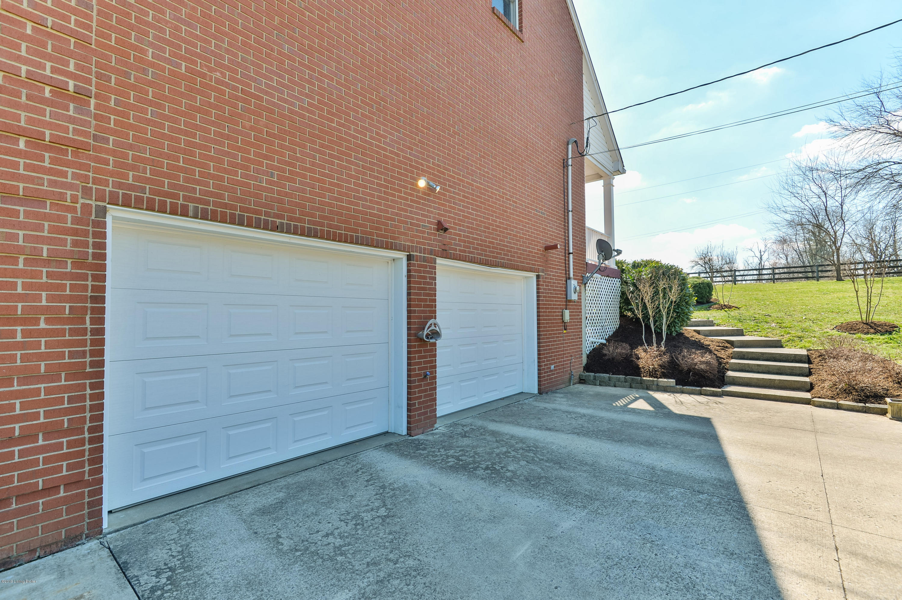 10066 Covered Bridge Road Prospect, KY 40059 - Photo 43 of 49 080 LSIR 20190318 2116