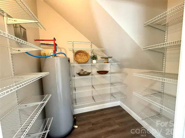 $369,000 | 2636 2nd Street Northeast, Hickory, NC 28601