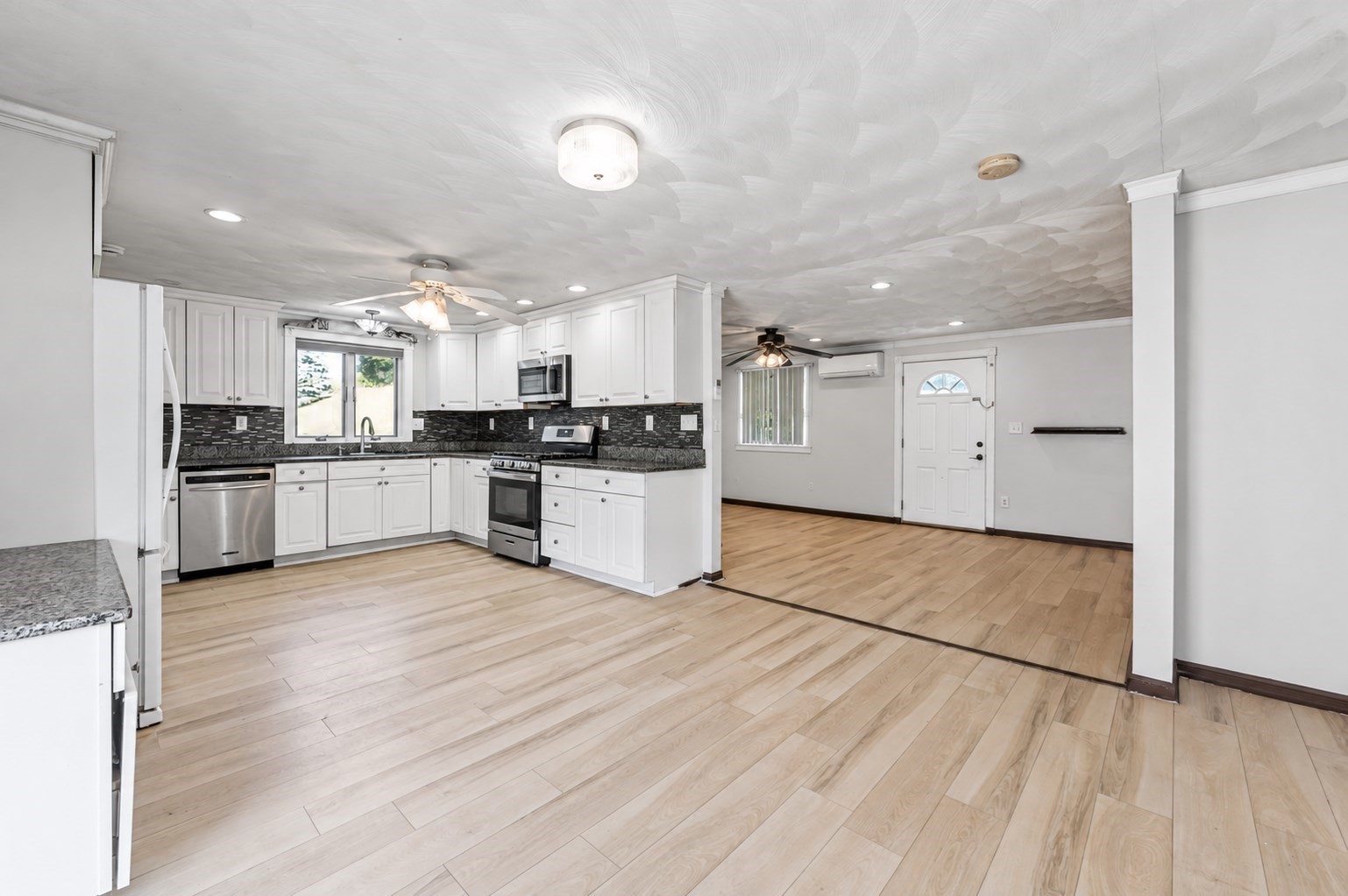 7 Lisa Road Peabody, MA 01960 - Photo 9 of 23 Gallery Image 9