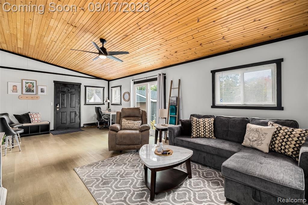 14926 East 10 Mile Road Warren, MI 48089 - Photo 3 of 47 Gallery Image 3