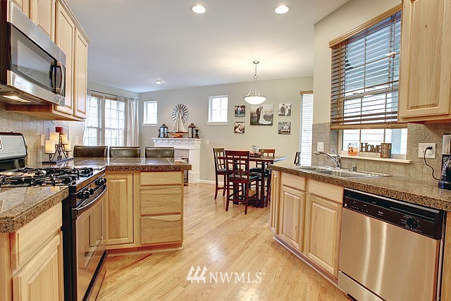 23918 33rd Drive Southeast Bothell, WA 98021 - Photo 3 of 12