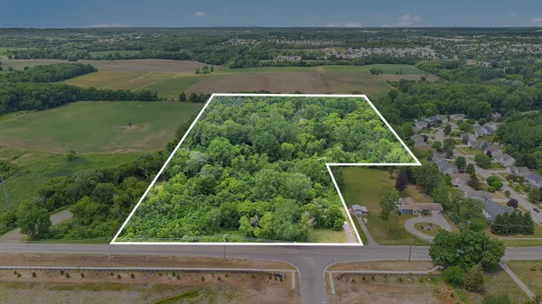 $409,000 | 7079 Hanna Lake Avenue Southeast, Caledonia, MI 49316