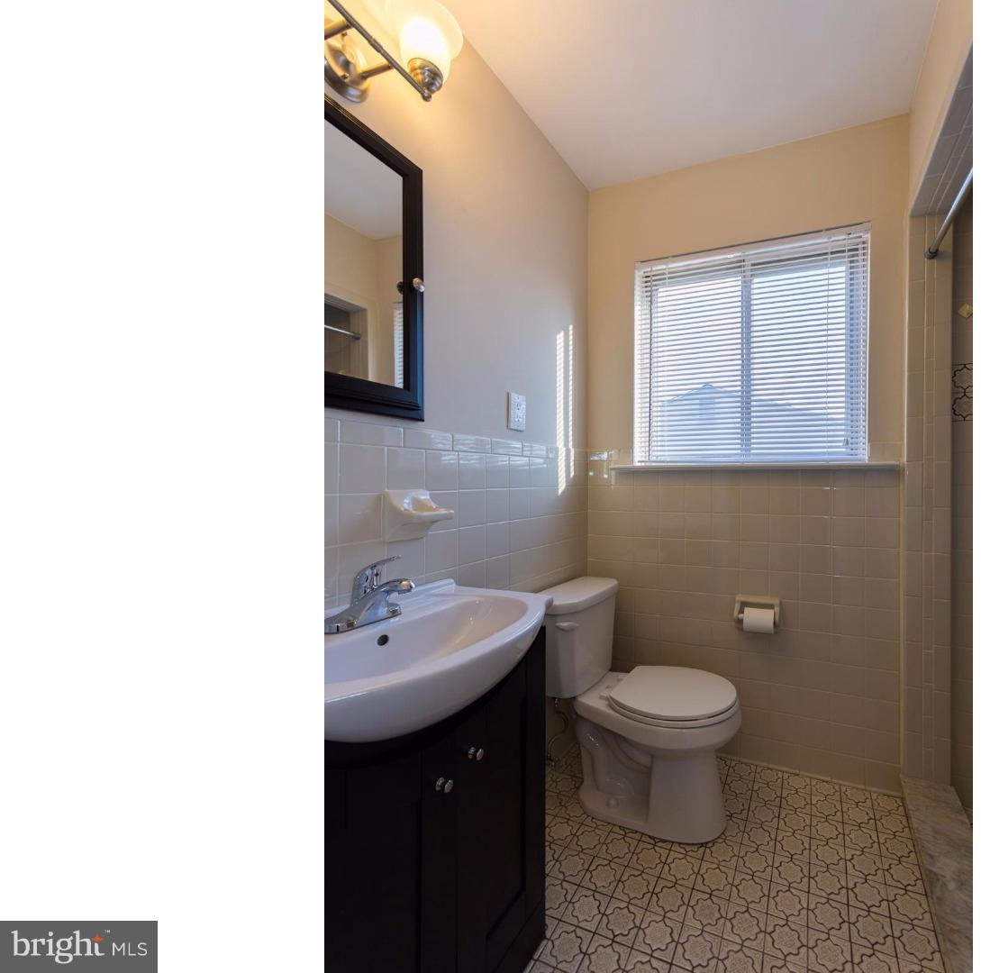 28 Cordele Road Newark, DE 19711 - Photo 17 of 25 Master Bathroom