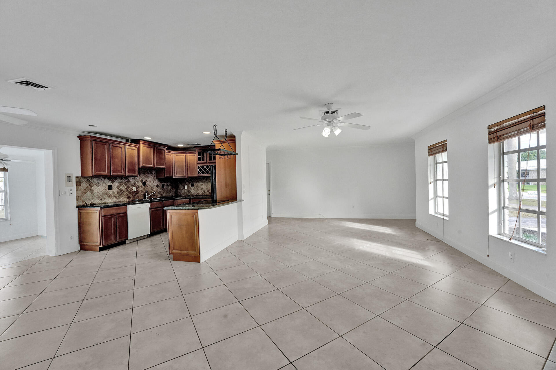 1069 Southwest 12th Road Boca Raton, FL 33486 - Photo 18 of 49 RJP00357