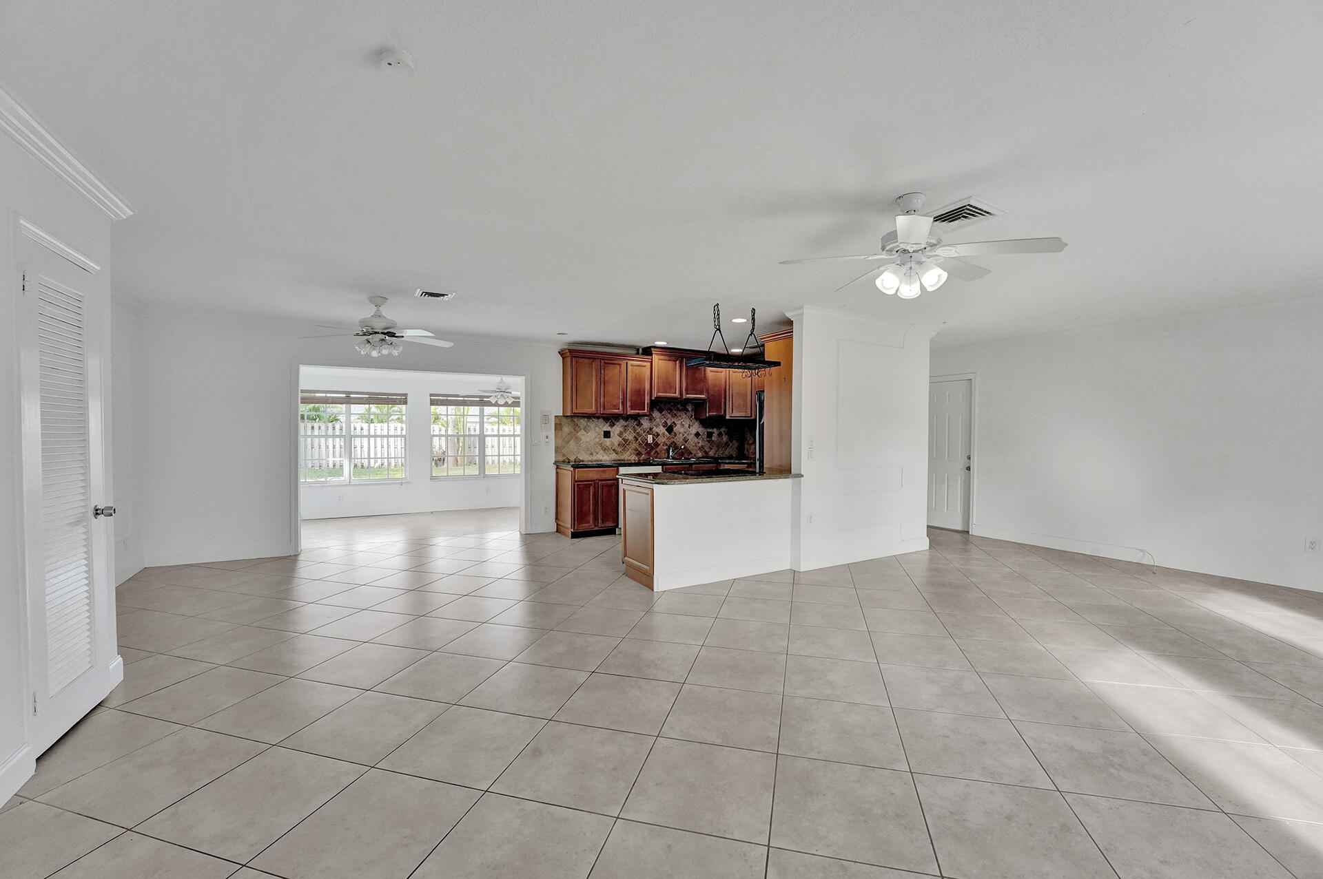 1069 Southwest 12th Road Boca Raton, FL 33486 - Photo 19 of 49 RJP00345