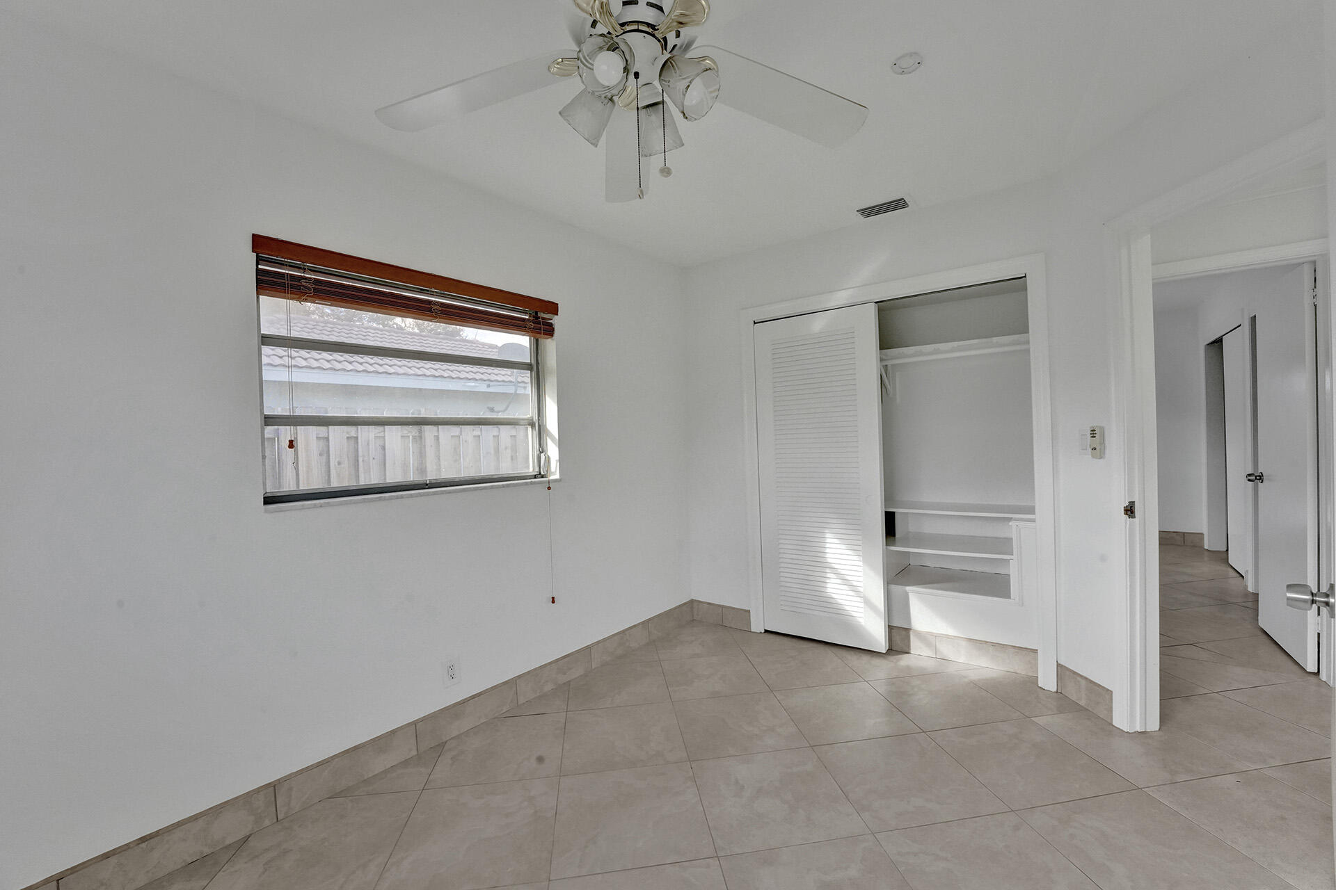 1069 Southwest 12th Road Boca Raton, FL 33486 - Photo 23 of 49 RJP00396