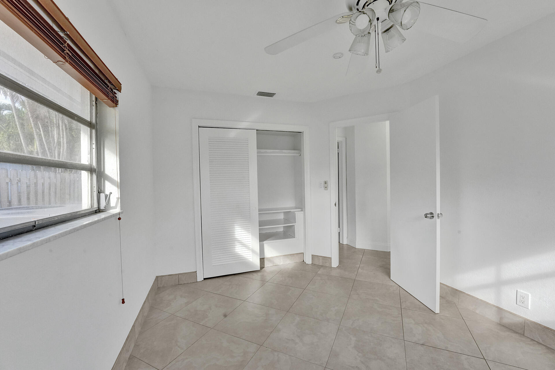 1069 Southwest 12th Road Boca Raton, FL 33486 - Photo 24 of 49 RJP00393