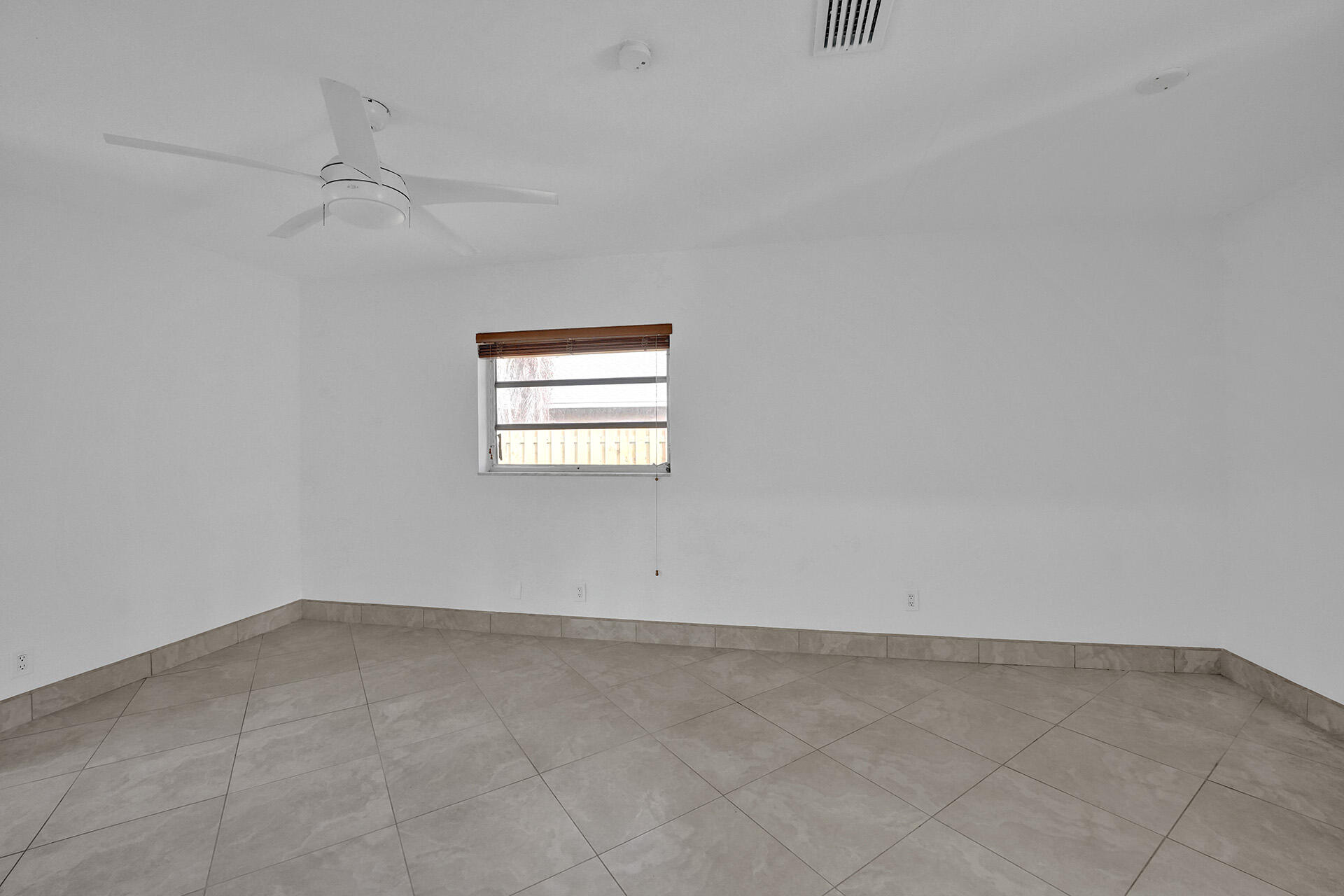 1069 Southwest 12th Road Boca Raton, FL 33486 - Photo 32 of 49 RJP00426