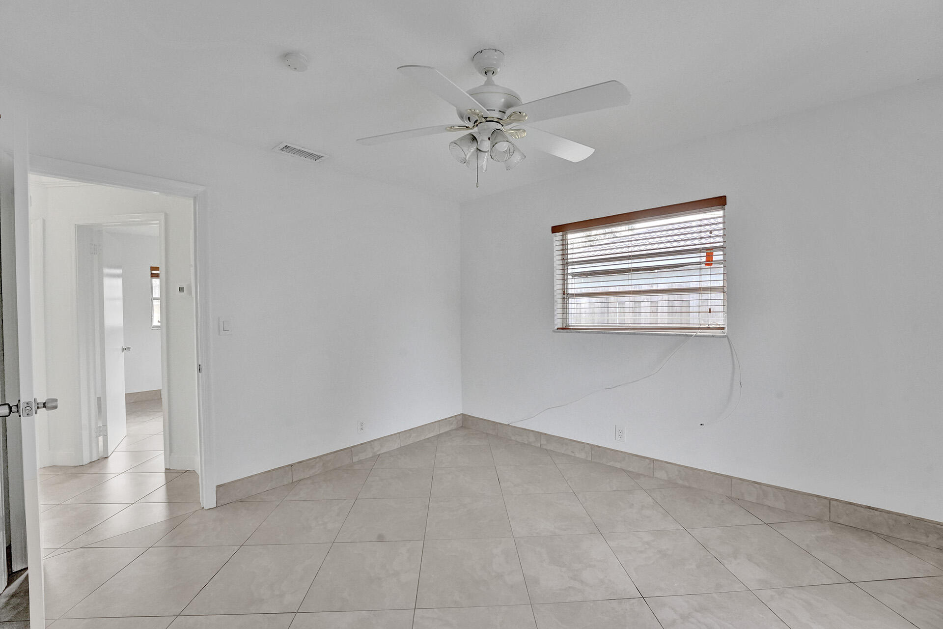 1069 Southwest 12th Road Boca Raton, FL 33486 - Photo 34 of 49 RJP00408