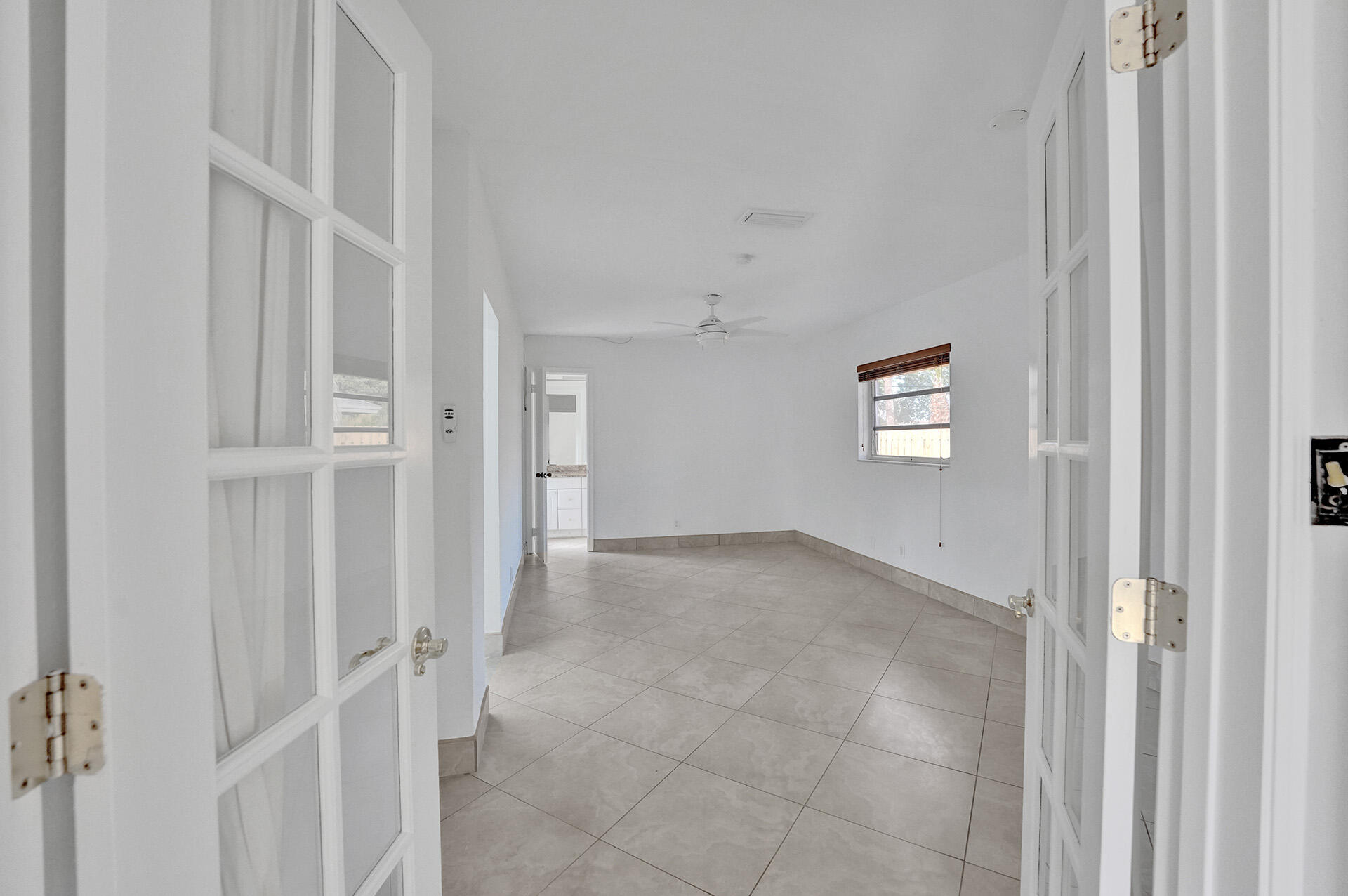 1069 Southwest 12th Road Boca Raton, FL 33486 - Photo 35 of 49 RJP00411