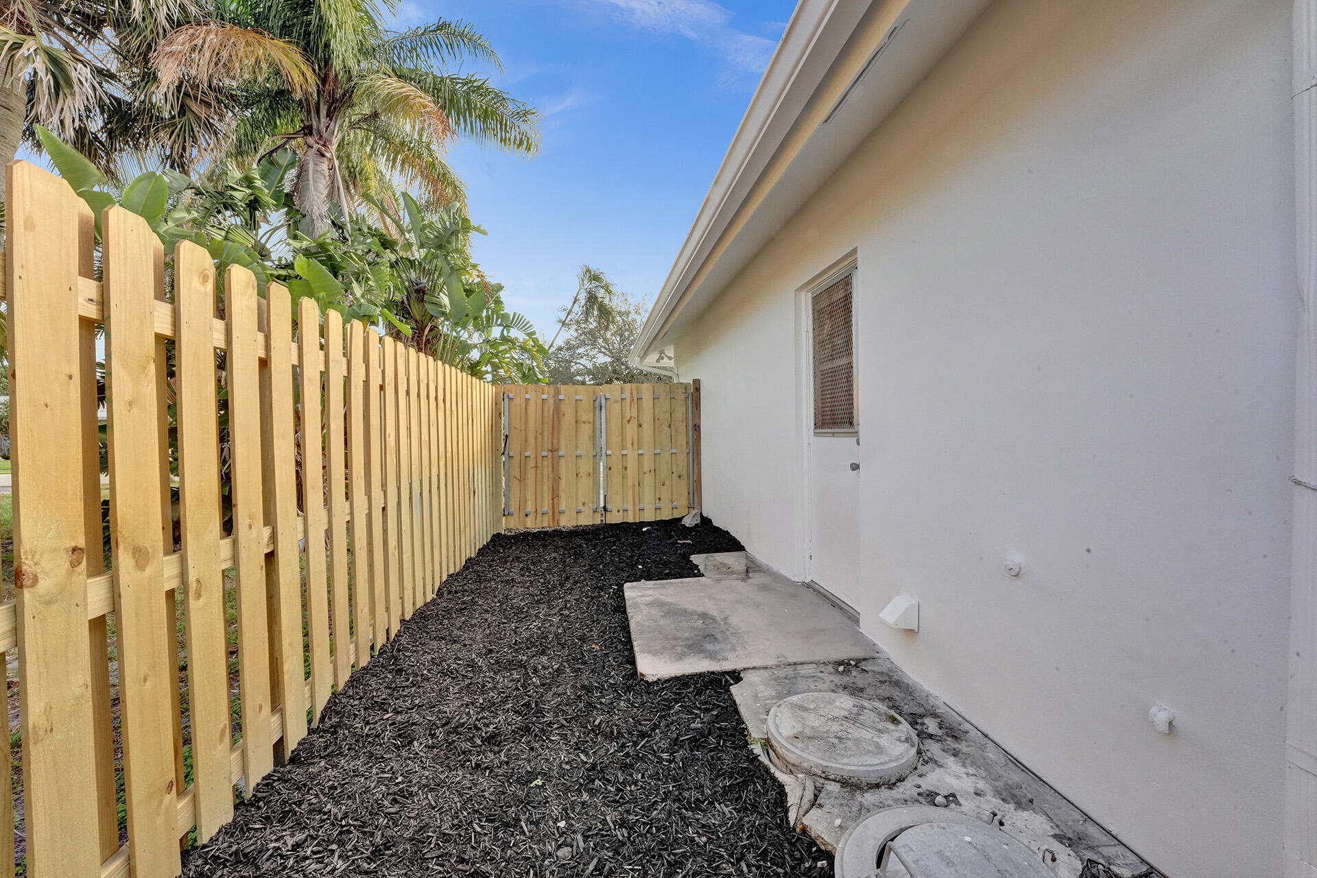 1069 Southwest 12th Road Boca Raton, FL 33486 - Photo 46 of 49 RJP00465