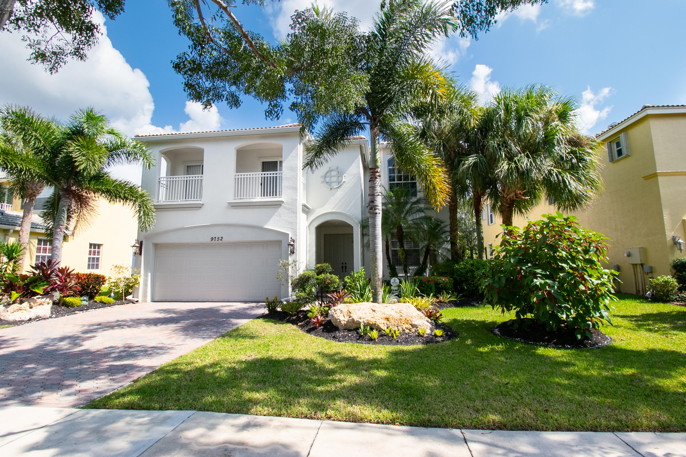 9752 Roche Place Wellington, FL 33414 - Photo 2 of 44 IMG_5344-HDR-1