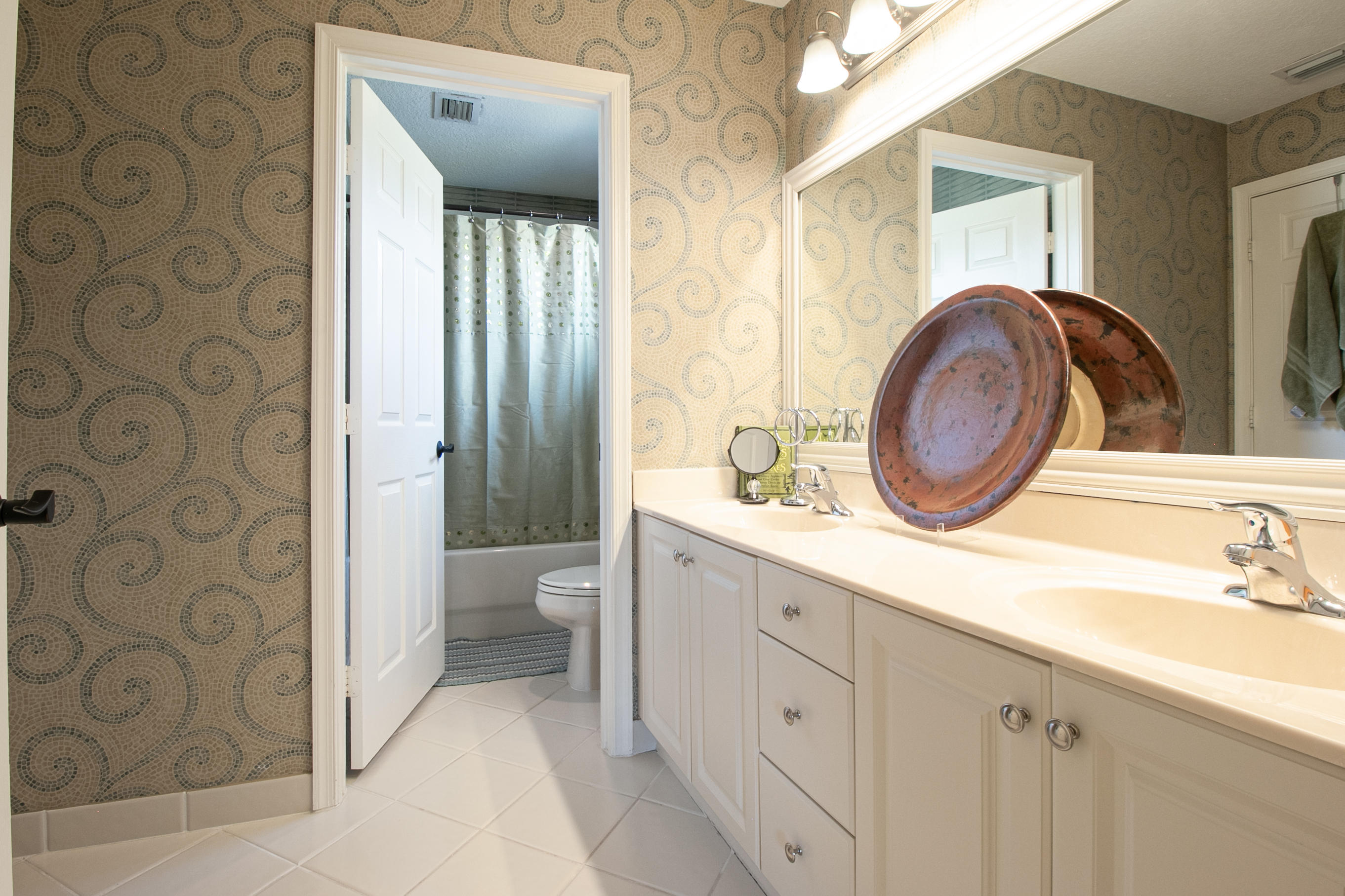 9752 Roche Place Wellington, FL 33414 - Photo 26 of 44 IMG_5265-HDR-1