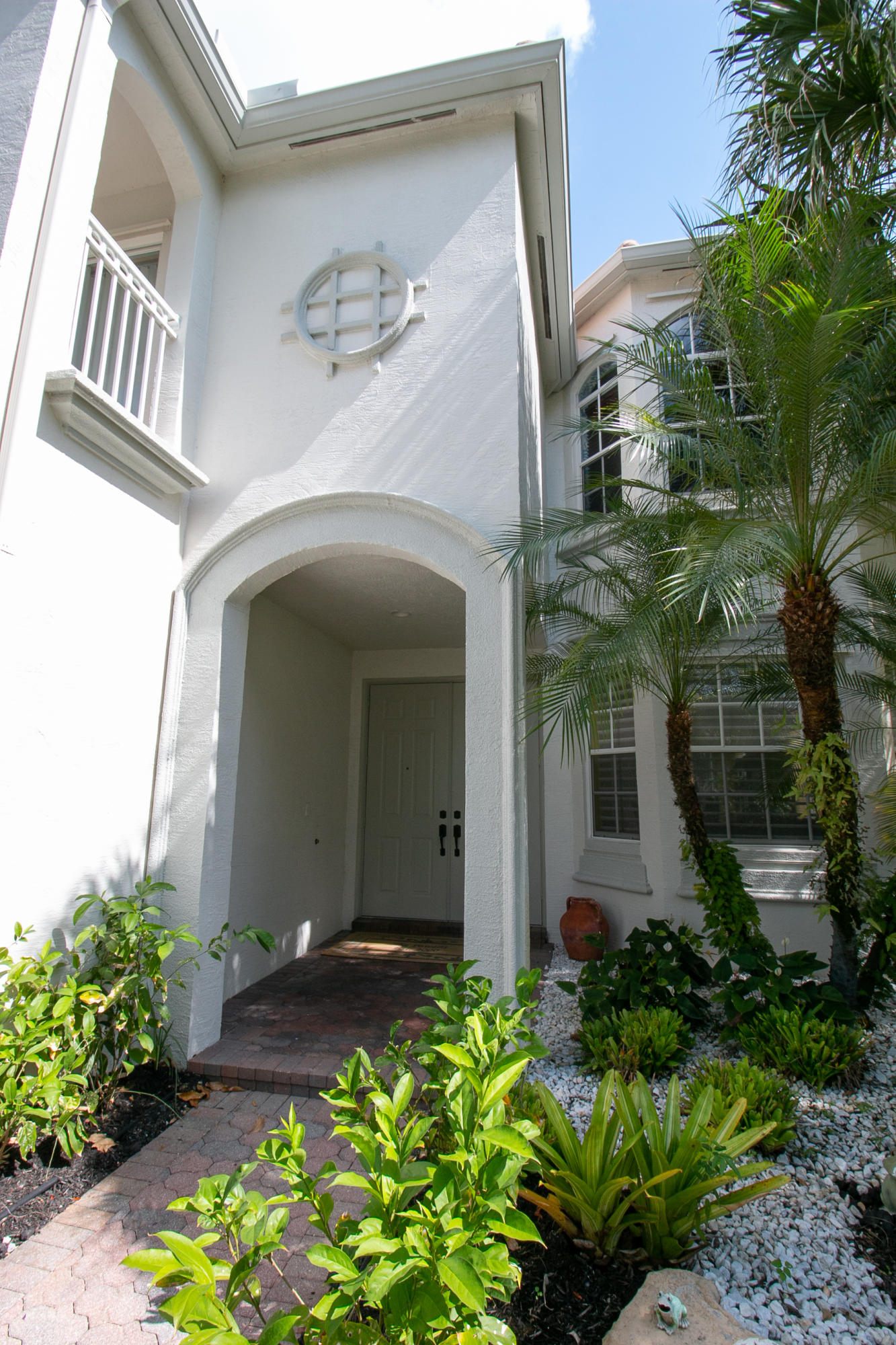 9752 Roche Place Wellington, FL 33414 - Photo 3 of 44 IMG_5360-1