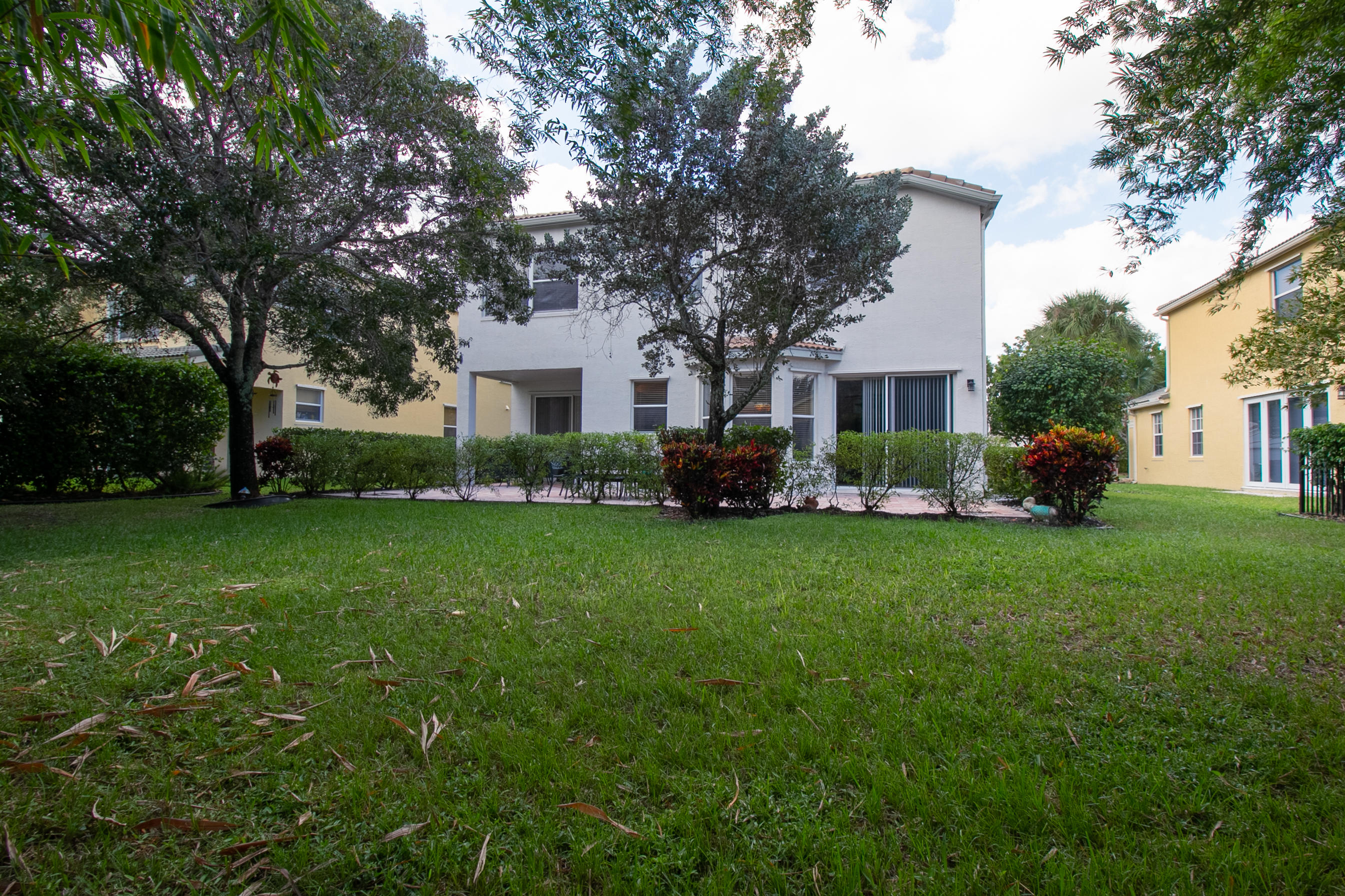 9752 Roche Place Wellington, FL 33414 - Photo 35 of 44 IMG_5299-HDR-1