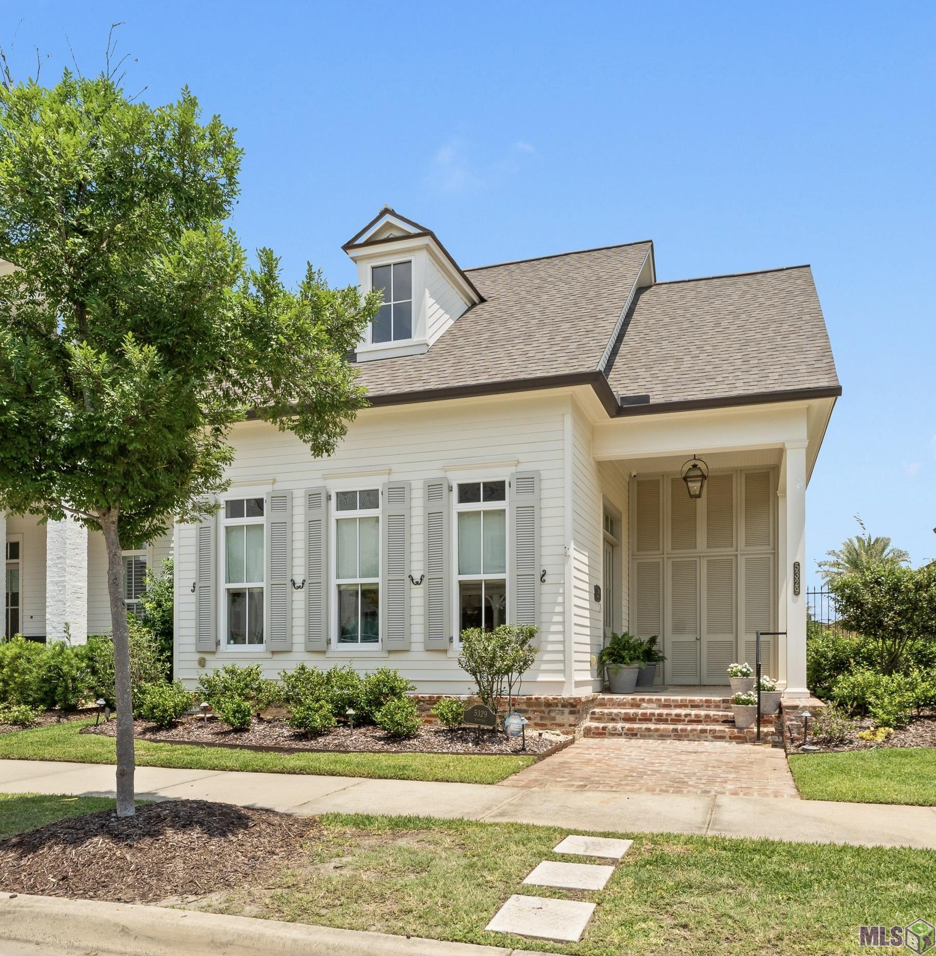 5329 Mimosa Street Baton Rouge, LA 70808 - Photo 1 of 38