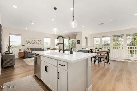 $499,000 | 675 East Ginko Avenue, Unit 201, Gilbert, AZ 85297