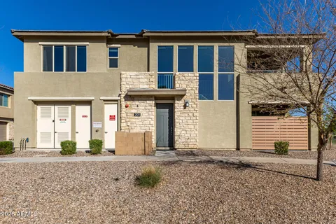 $499,000 | 675 East Ginko Avenue, Unit 201, Gilbert, AZ 85297