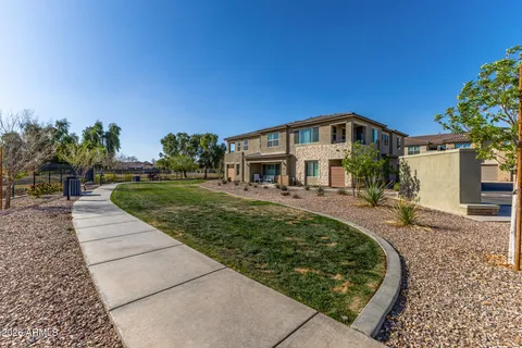 $499,000 | 675 East Ginko Avenue, Unit 201, Gilbert, AZ 85297