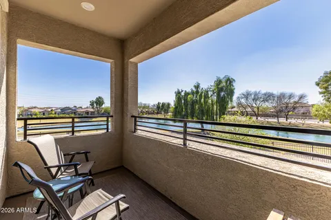 $499,000 | 675 East Ginko Avenue, Unit 201, Gilbert, AZ 85297