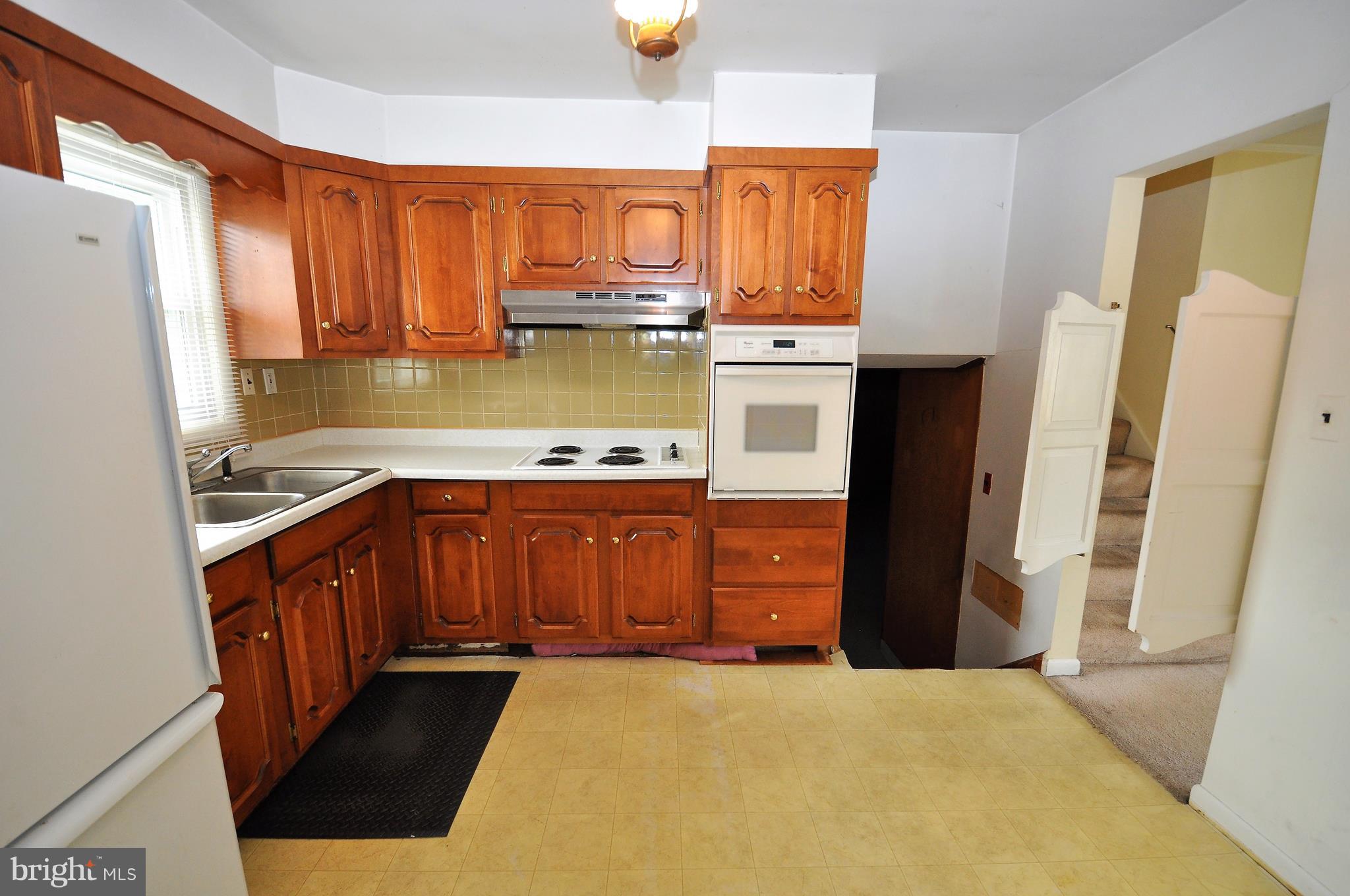 1929 Midland Road Baltimore, MD 21222 - Photo 8 of 24 Kitchen