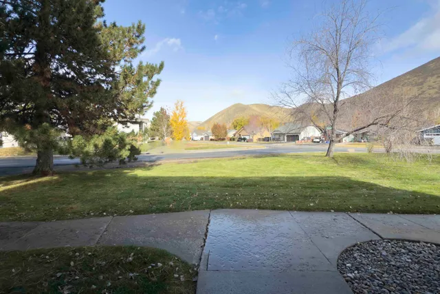 $410,000 | 850 Shenandoah Drive, Unit 22, Hailey, ID 83333