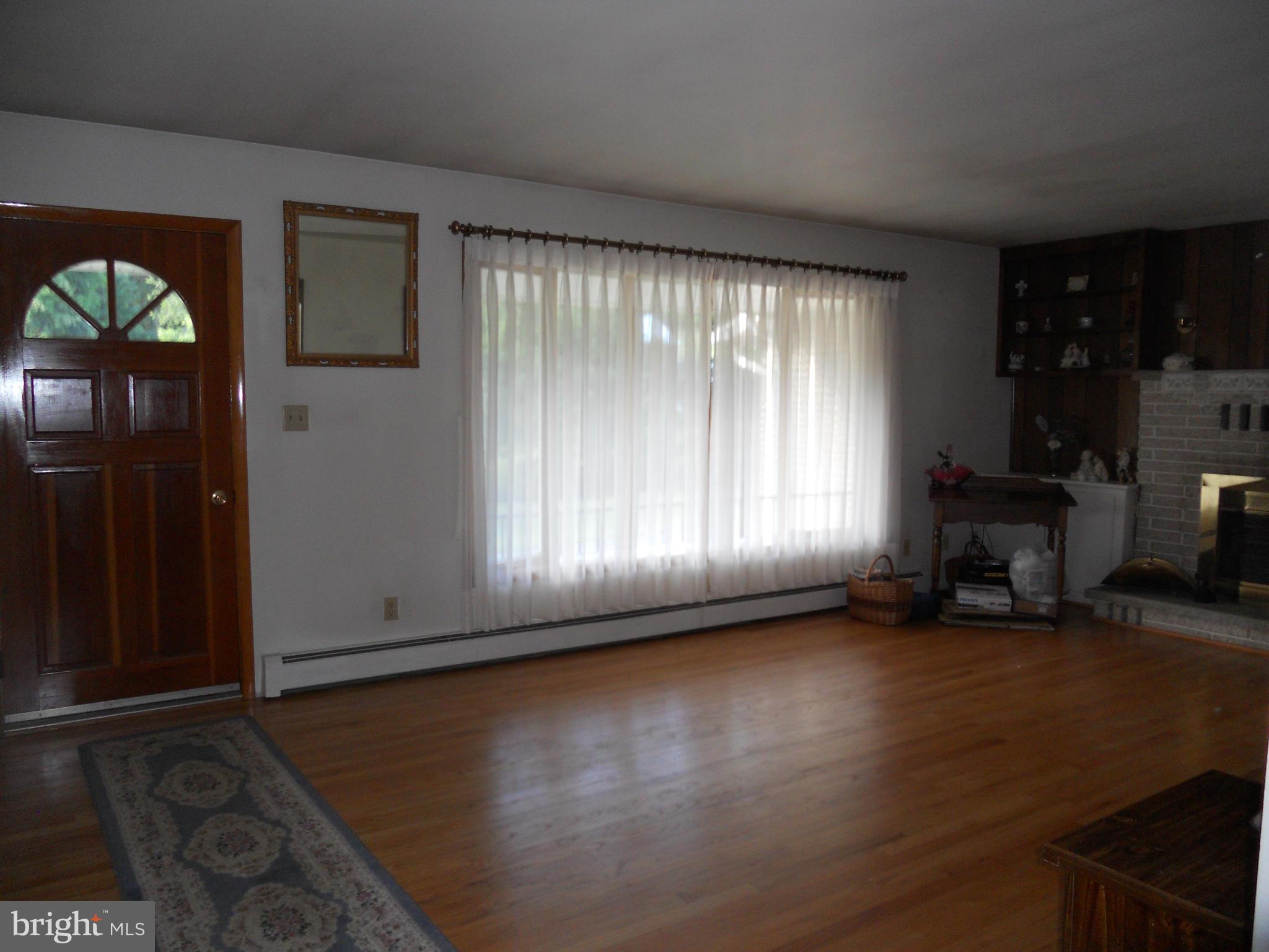 2923 Carrollton Road Finksburg, MD 21048 - Photo 11 of 30 Living Room