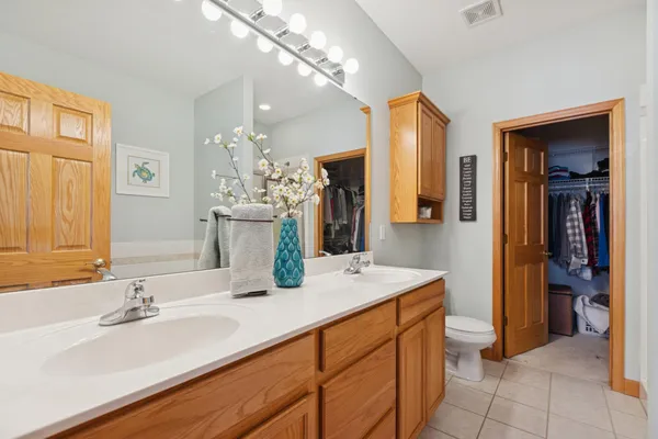 $355,000 | 11052 16th Street Northeast, St. Michael, MN 55376