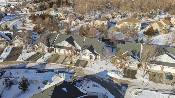 $355,000 | 11052 16th Street Northeast, St. Michael, MN 55376