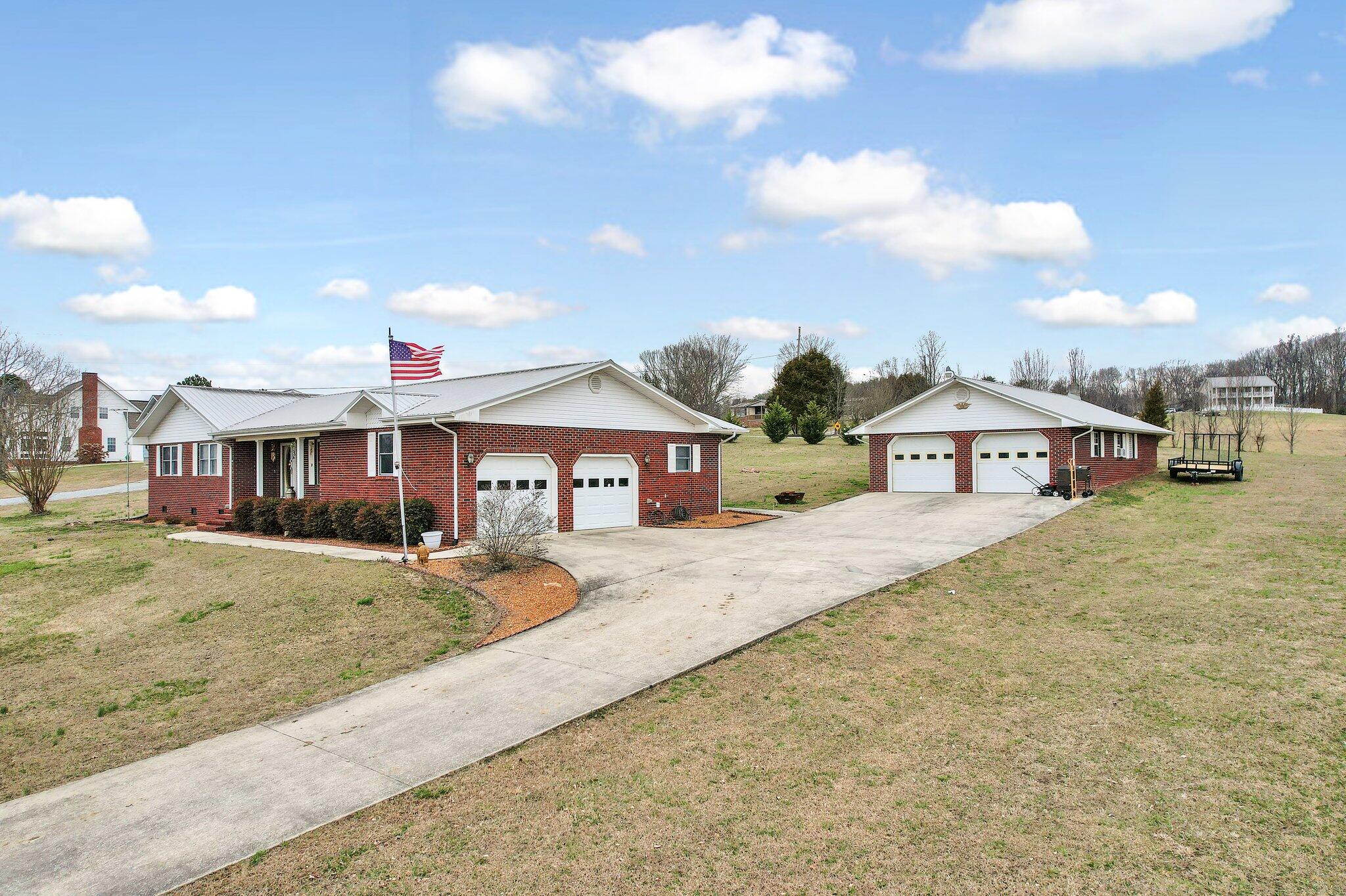 831 Sable Road Spring City, TN 37381 - Photo 1 of 36 1-web-or-mls-DJI_0694