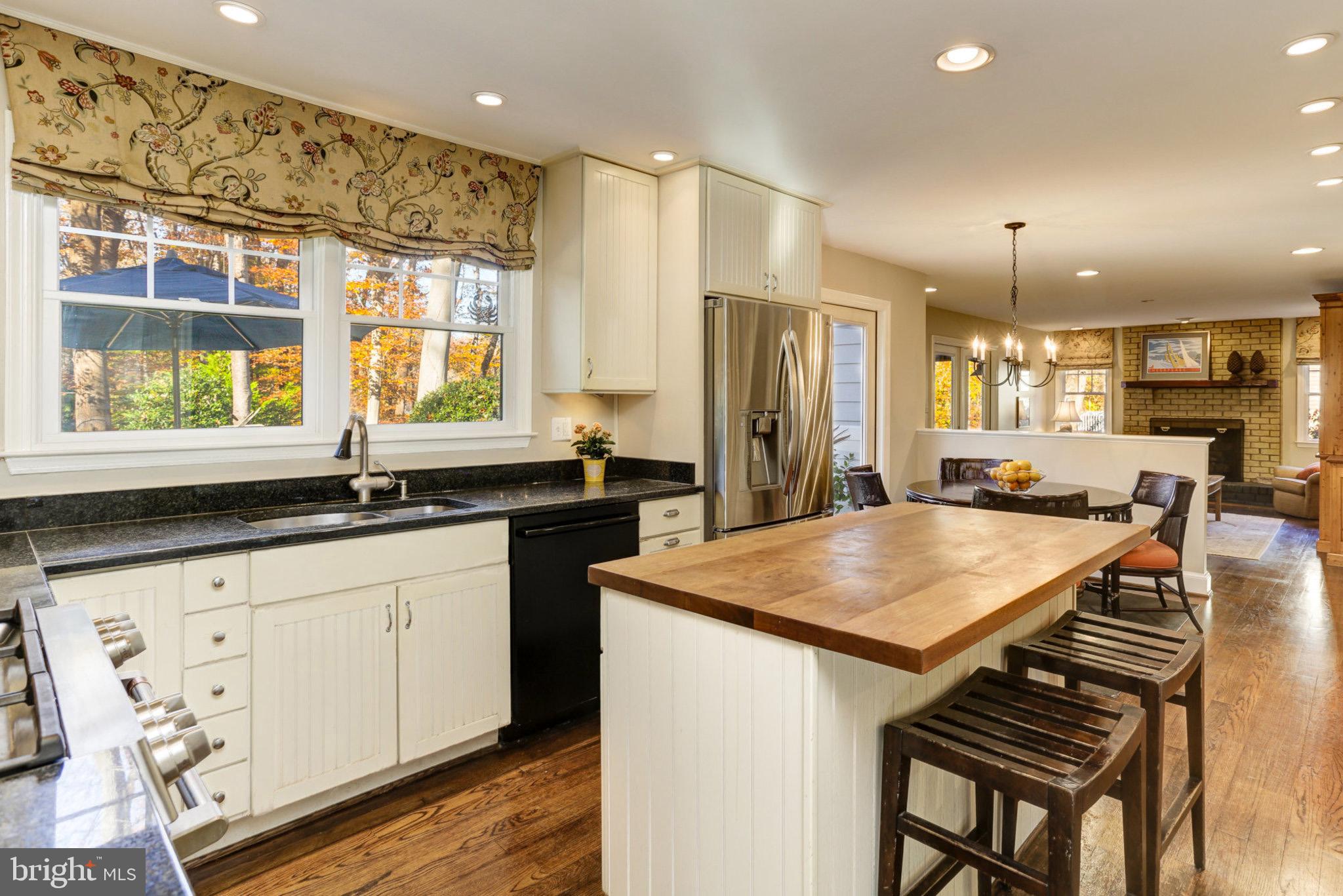 14 Old Sturbridge Road Arnold, MD 21012 - Photo 6 of 56 Kitchen w Mahogany Island and Granite Counters