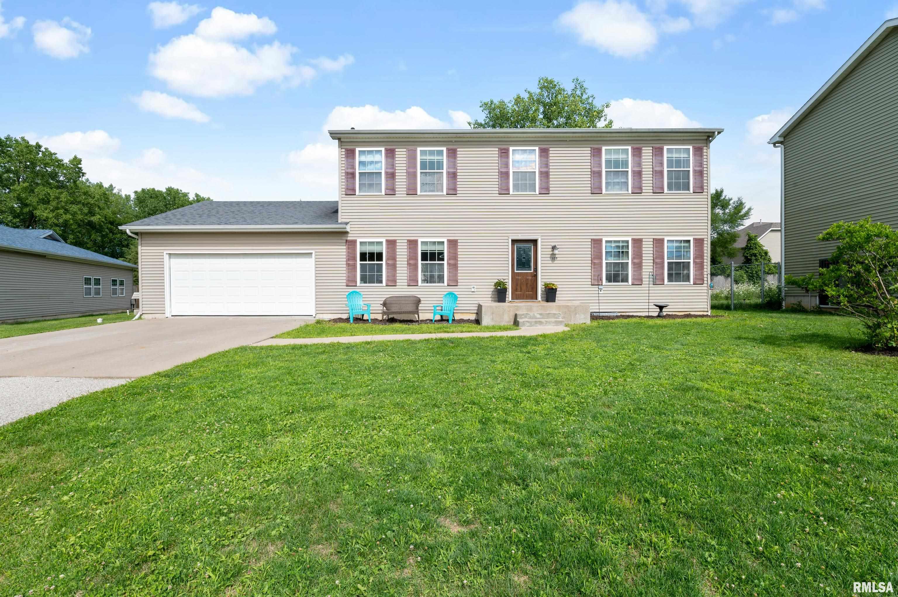 609 18th Street Silvis, IL 61282 - Photo 1 of 26