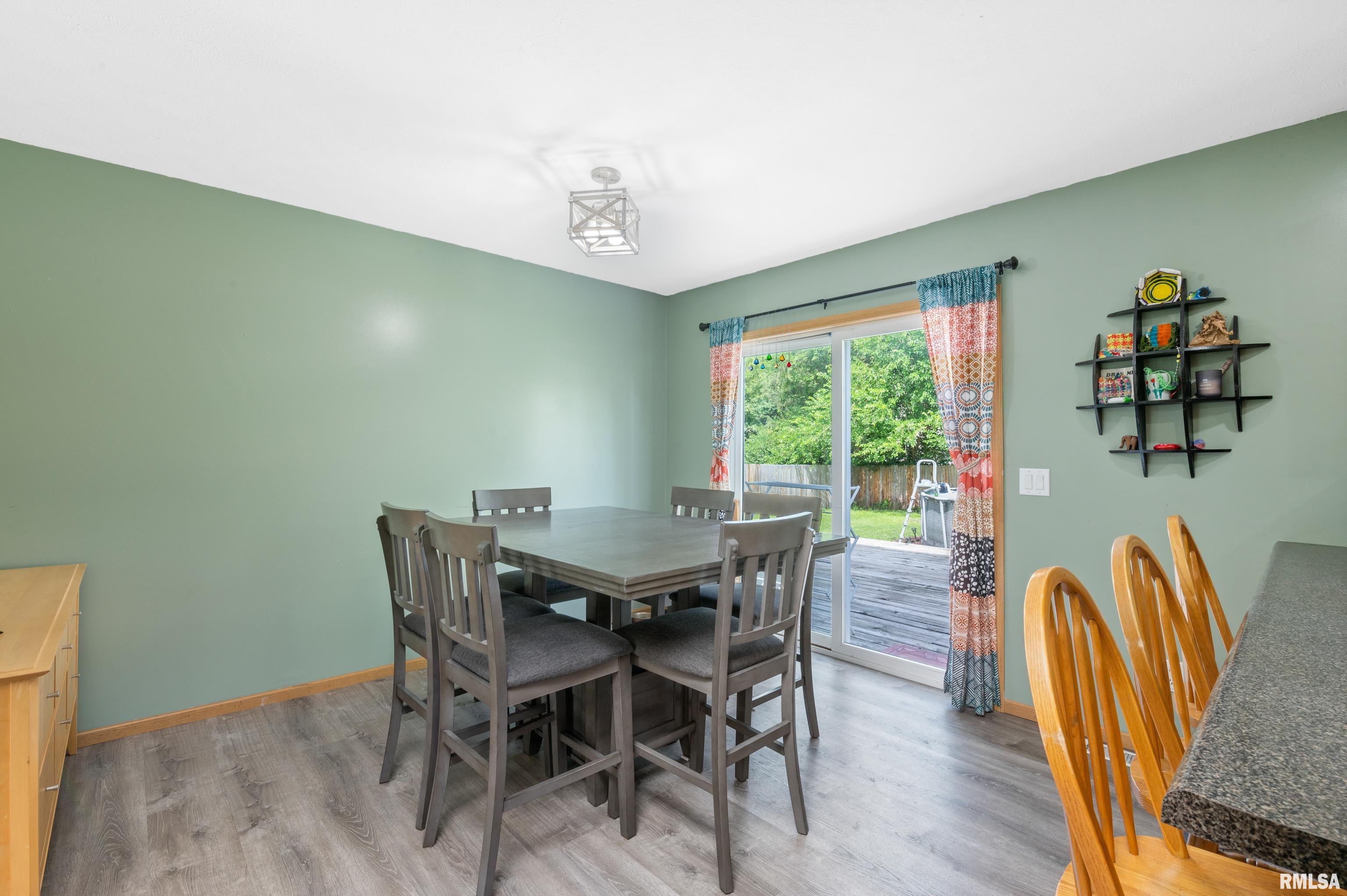 609 18th Street Silvis, IL 61282 - Photo 12 of 26