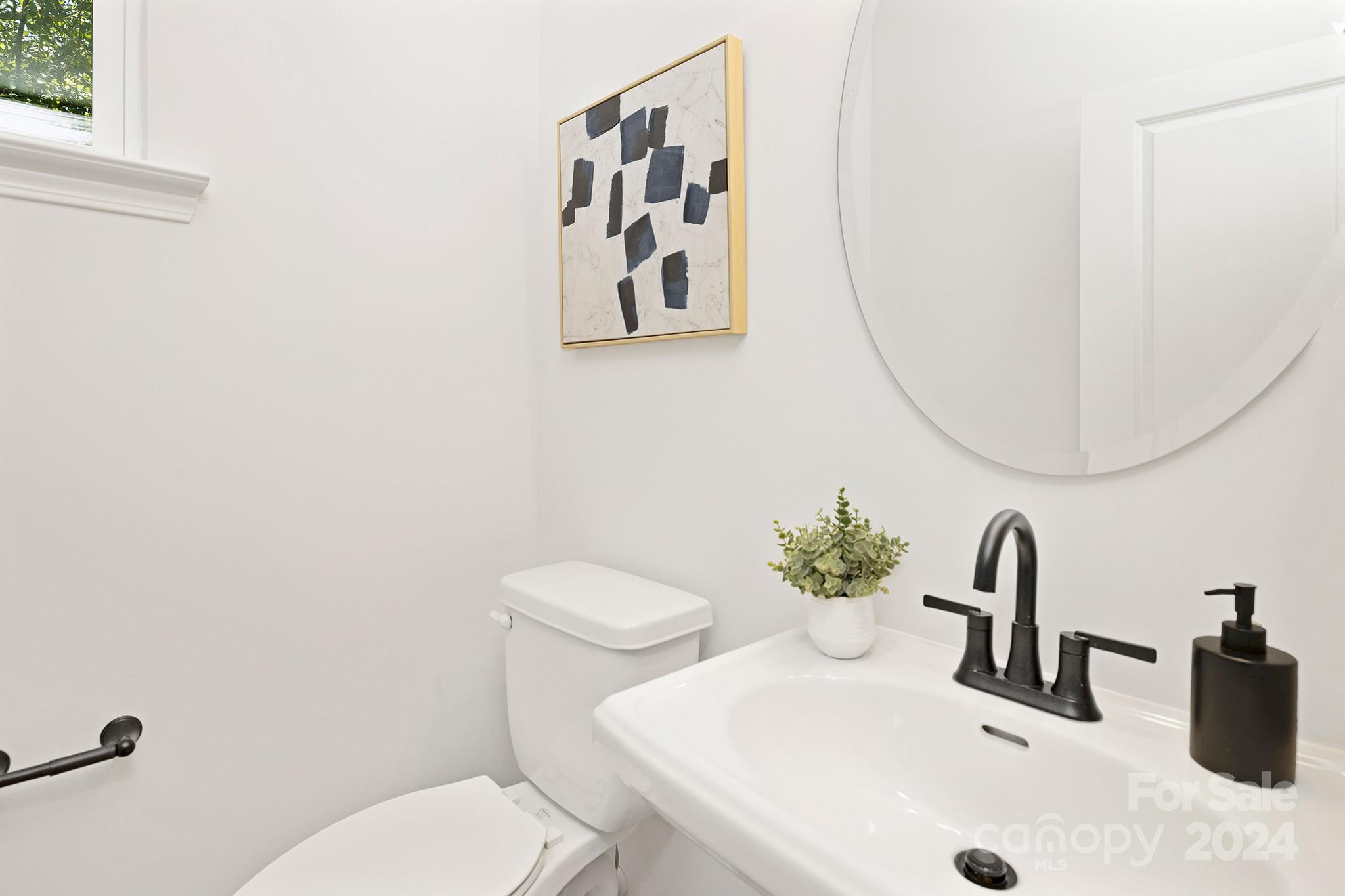 1142 Leigh Circle Charlotte, NC 28216 - Photo 22 of 25