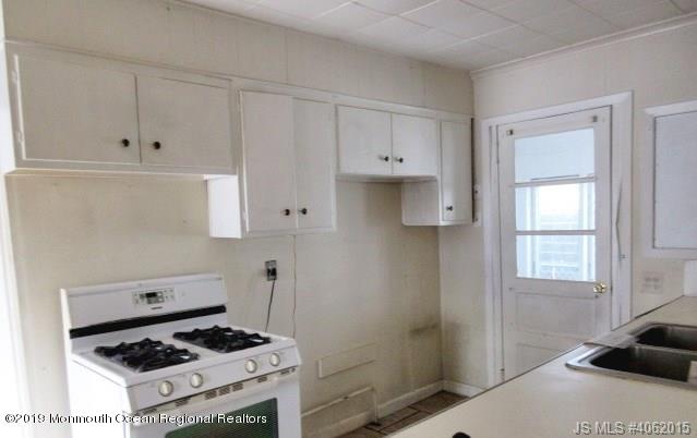 18 George Road Toms River, NJ 08753 - Photo 6 of 20 6