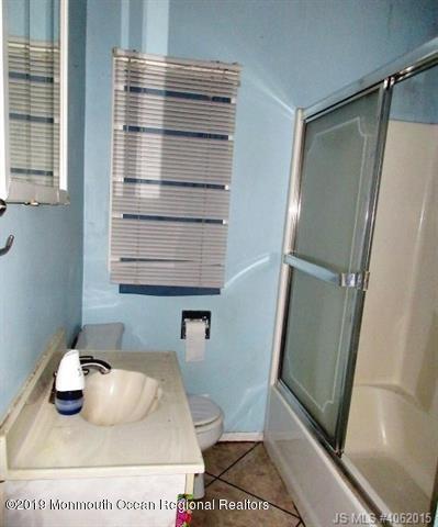18 George Road Toms River, NJ 08753 - Photo 8 of 20 8