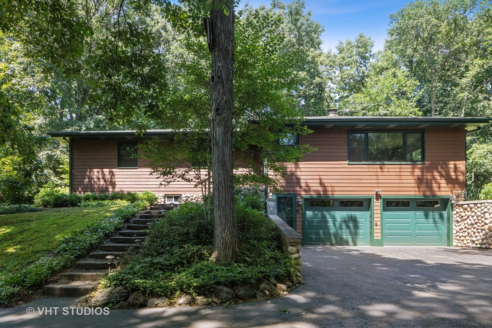 6N349 Old Homestead Road St. Charles, IL 60175 - Photo 1 of 26