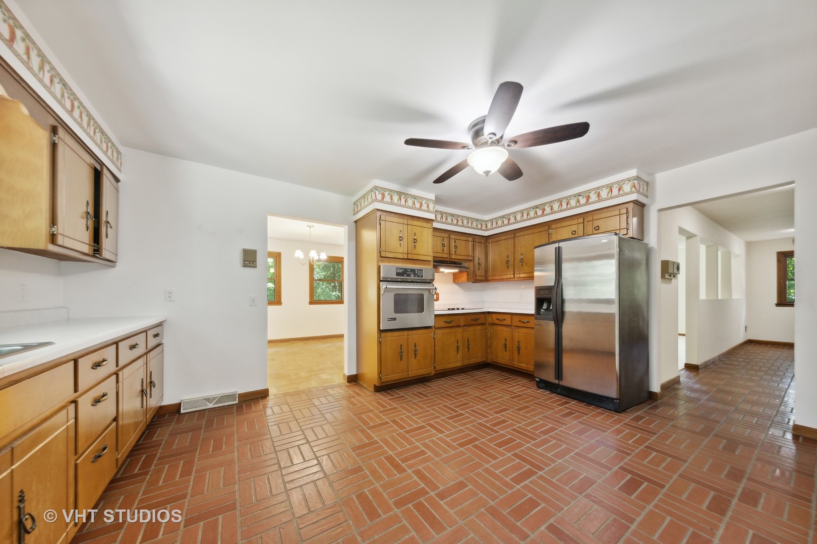 6N349 Old Homestead Road St. Charles, IL 60175 - Photo 8 of 26