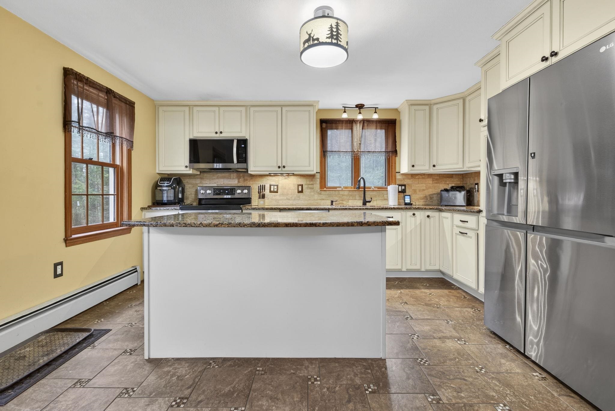 6 Fox Ridge Road Epping, NH 03042 - Photo 19 of 53