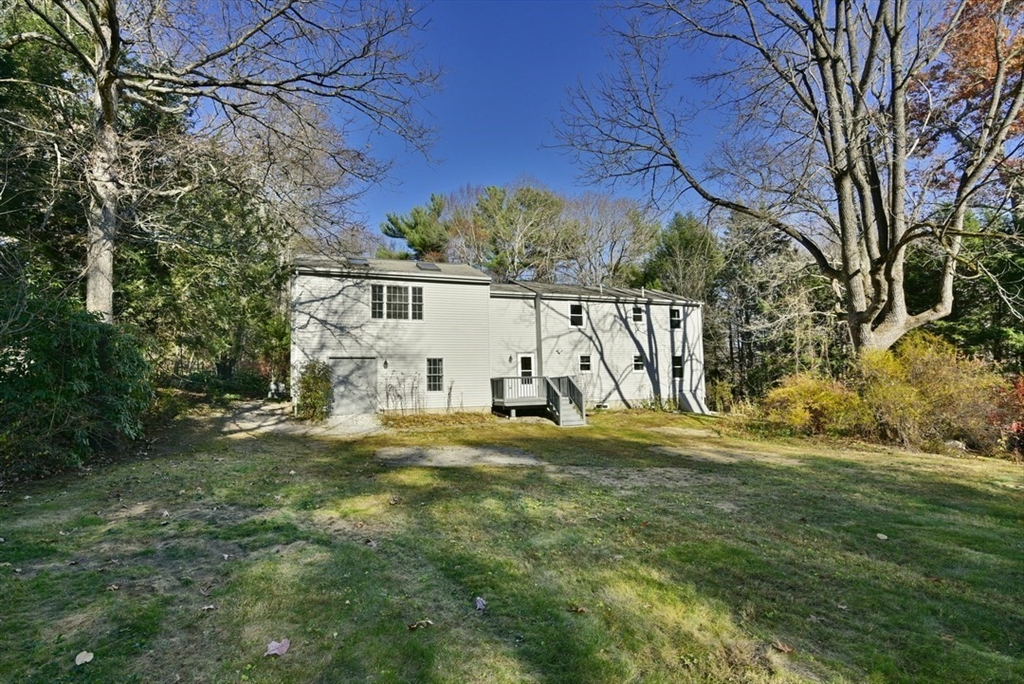 75 Neck Hill Road Mendon, MA 01756 - Photo 4 of 24 Gallery Image 4