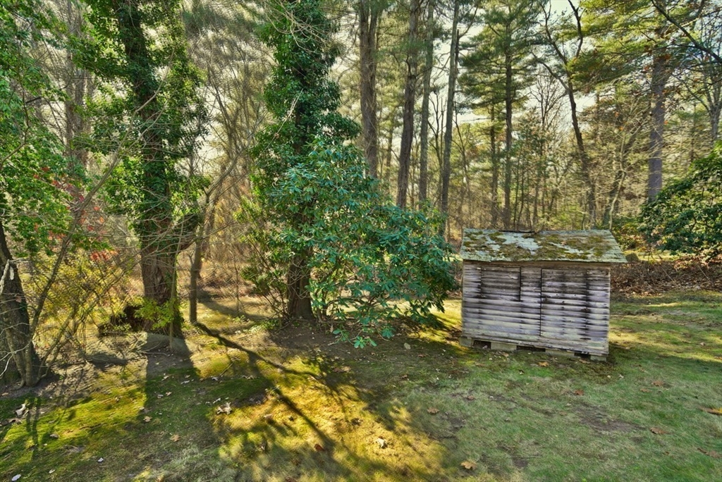 75 Neck Hill Road Mendon, MA 01756 - Photo 5 of 24 Gallery Image 5