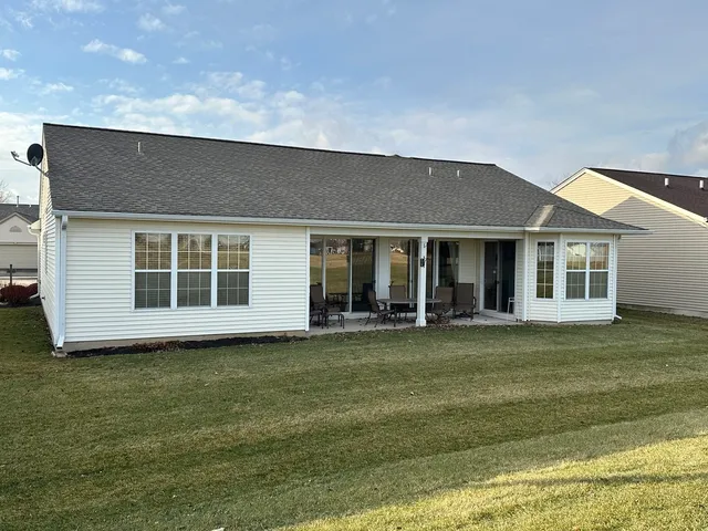 $485,000 | 12910 Crestview Drive, Huntley, IL 60142
