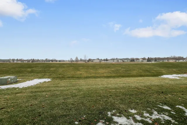 $485,000 | 12910 Crestview Drive, Huntley, IL 60142